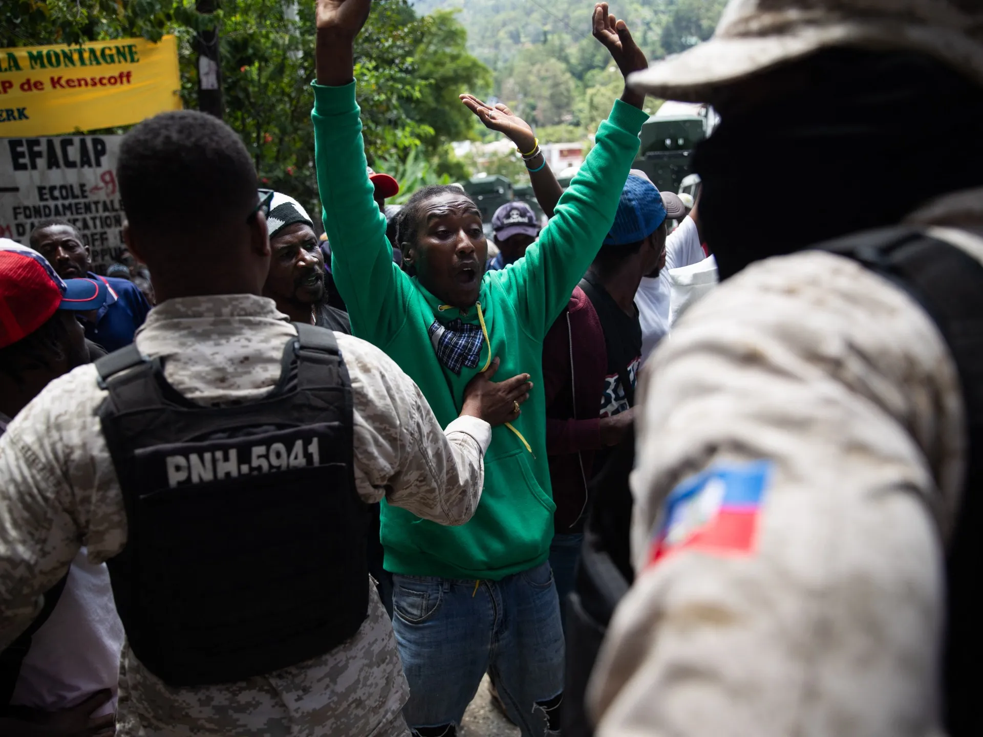 Bilanțul raidului gangsterilor din Haiti urcă la 47 de morți și peste 50 de răpiți, anunță ONU