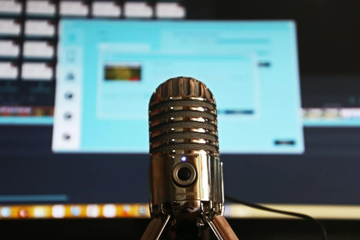 Radar: Motorul de căutare care face podcasturile accesibile agenților AI