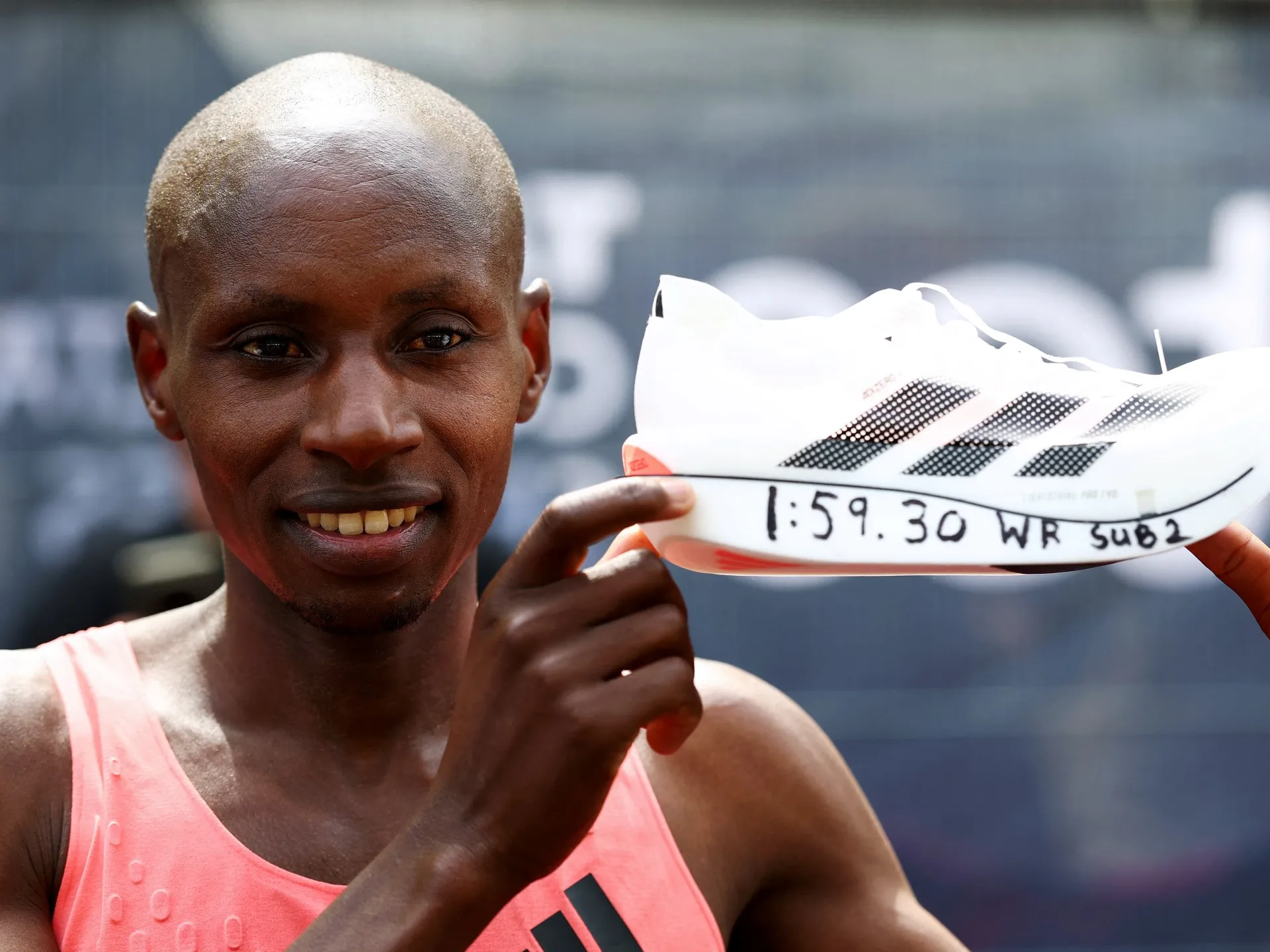 Recordmanul mondial Sebastian Sawe se retrage de la Maratonul Berlin