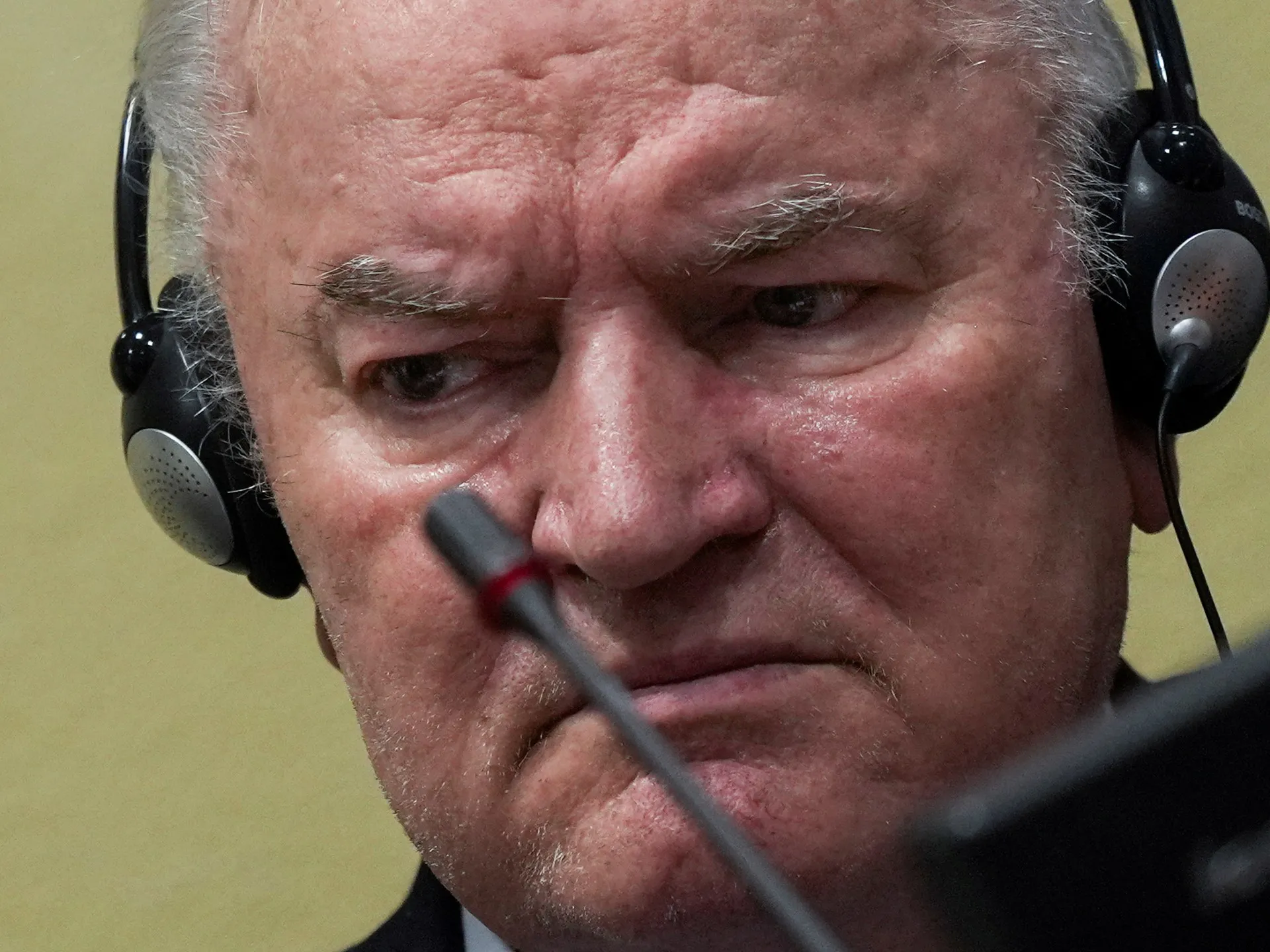 A murit Ratko Mladic, „măcelarul din Bosnia”, condamnat pentru genocid la Srebrenica