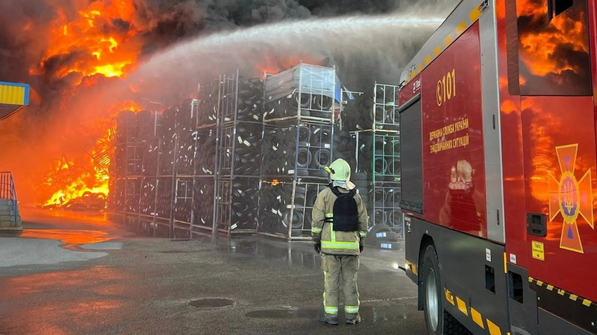 Atac rusesc asupra unui depozit de muniții provoacă explozii devastatoare lângă Kiev