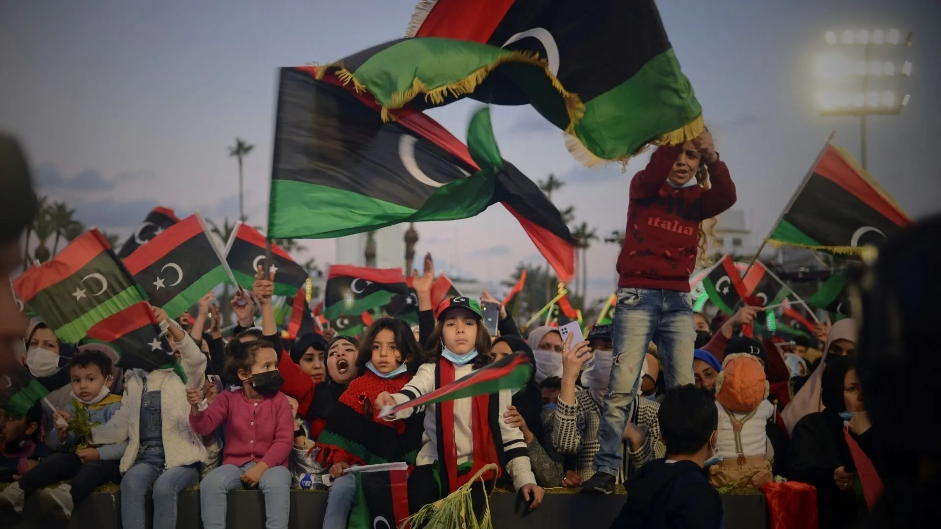 Diplomația internațională poate găsi o cale de ieșire în Libia?
