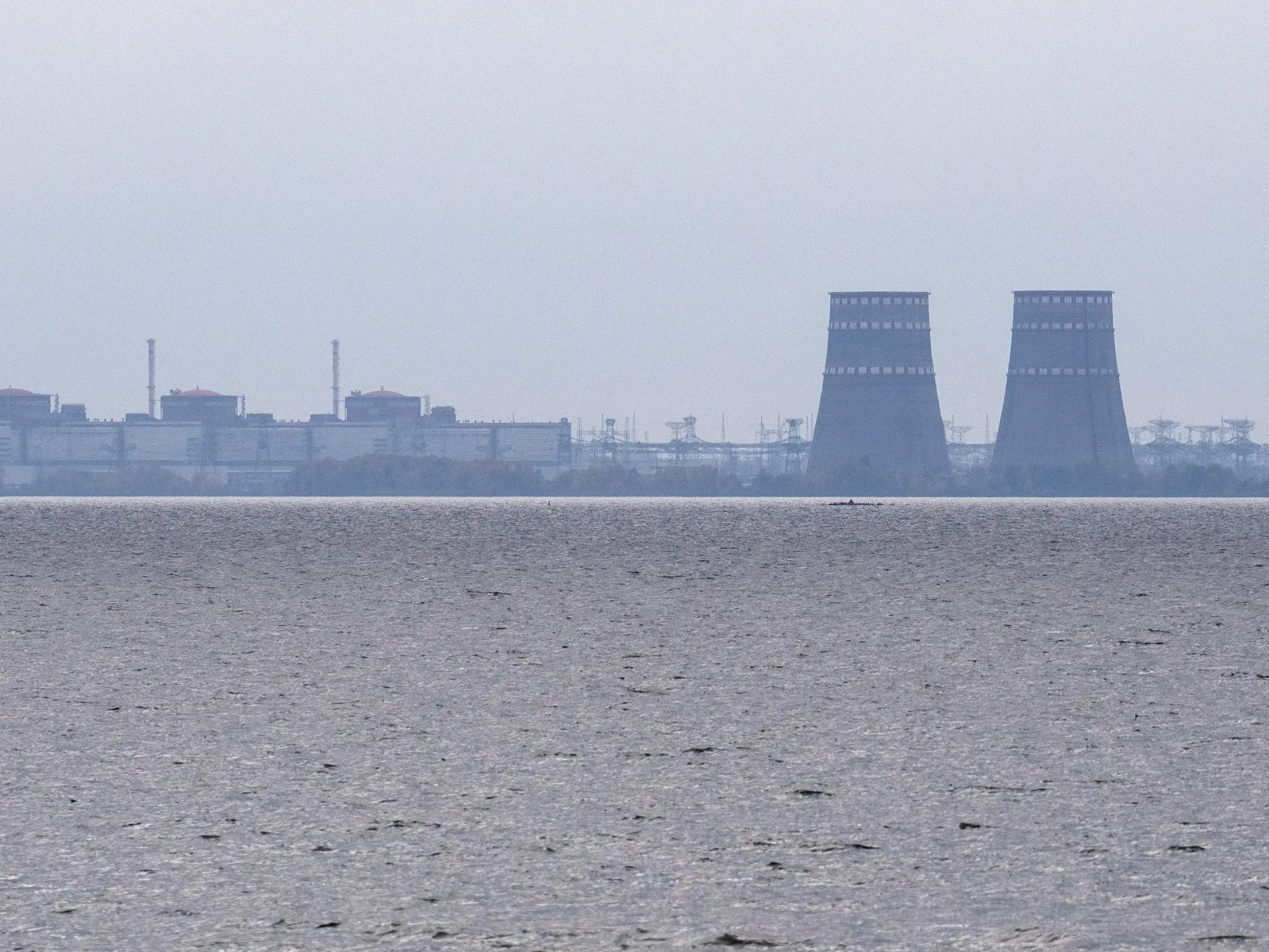 Centrala nucleară de la Zaporojie rămâne fără energie externă de peste o săptămână: riscuri și tensiuni în creștere