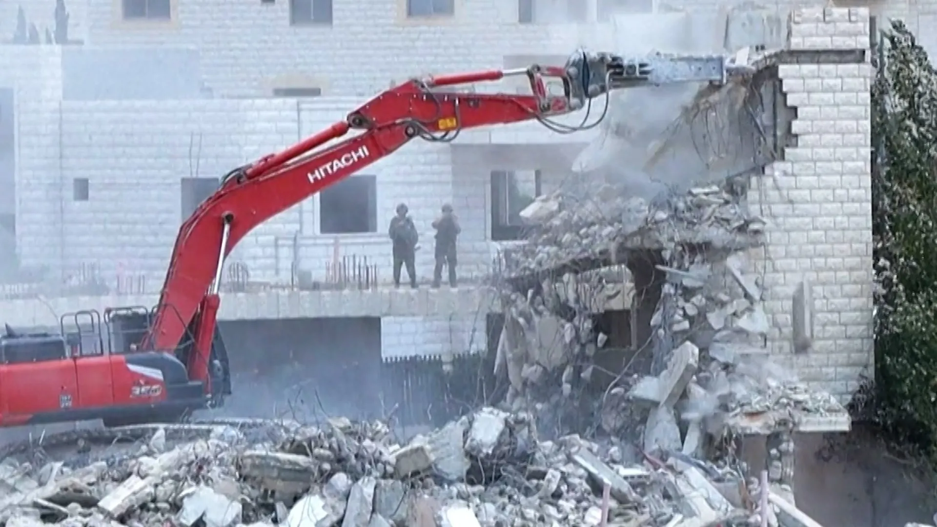 Expansiunea avanposturilor israeliene în timp ce locuințele palestiniene sunt demolate