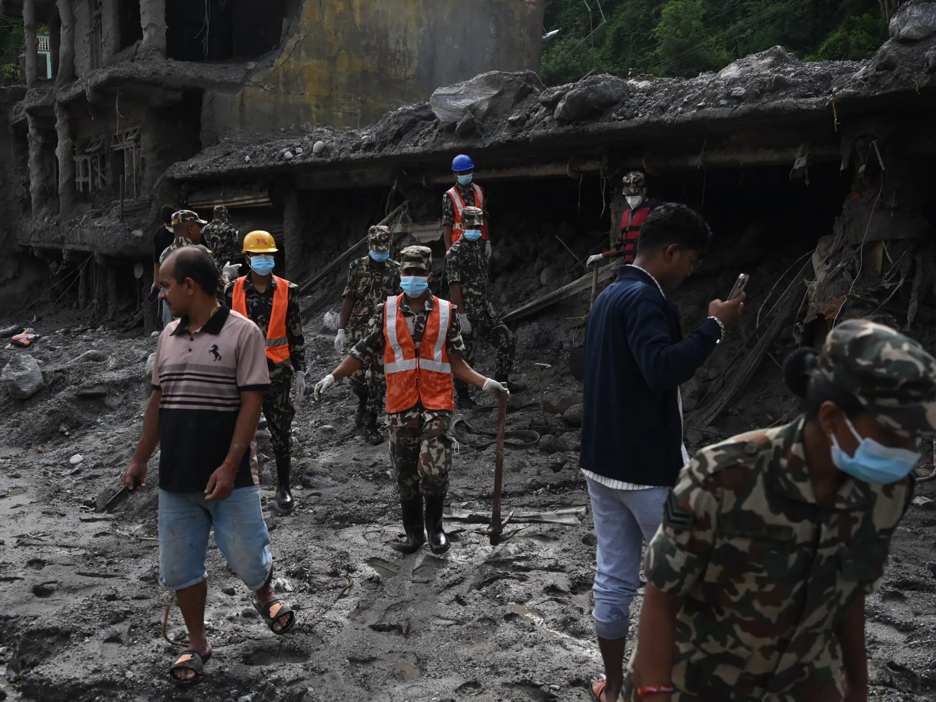 Inundații catastrofale în Nepal și Tibet: bilanțul depășește 1.000 de morți, echipele de salvare luptă contra cronometru