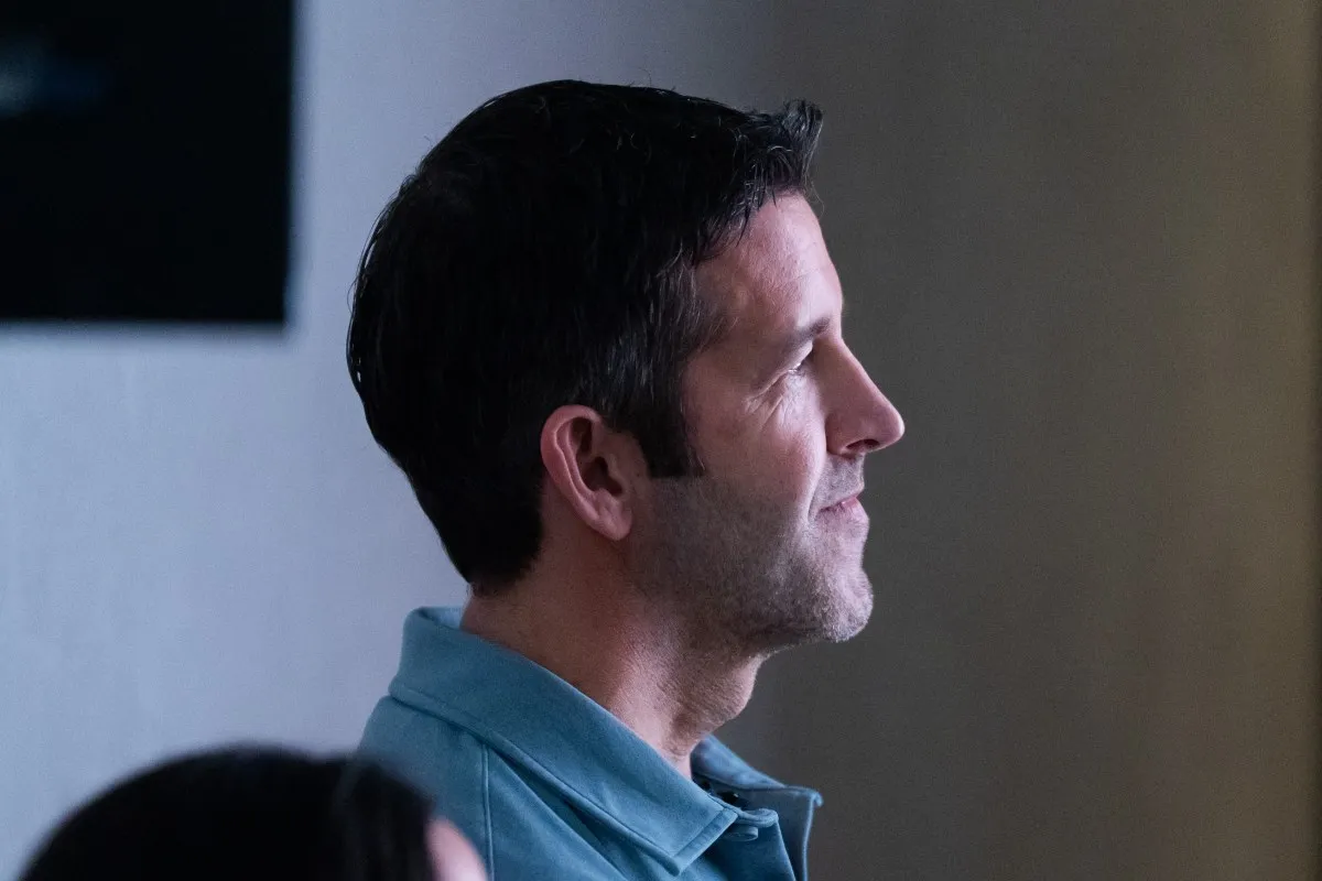 John Ternus preia comanda Apple: "Avem un lansare uriașă săptămâna viitoare" — primul memorandul ca CEO semnifică o nouă eră pentru gigantul de la Cupertino