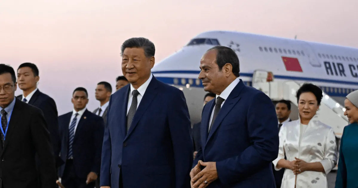 Xi Jinping la Cairo: O vizită strategică după o decenie, semnul întăririi axului Pekin-Cairo în context geopolitic turbulent