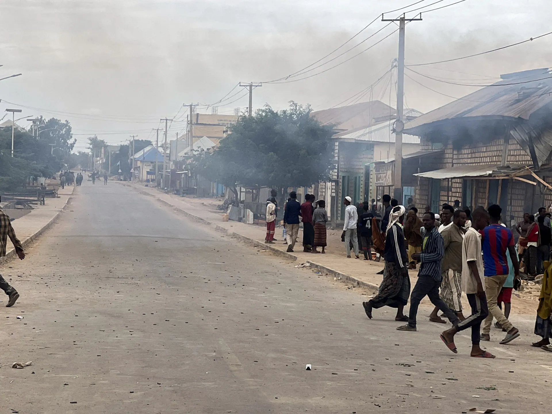 Somalia respinge un asalt armat la Baidoa pe fondul tensiunilor politice regionale: O analiză a fragilității statale