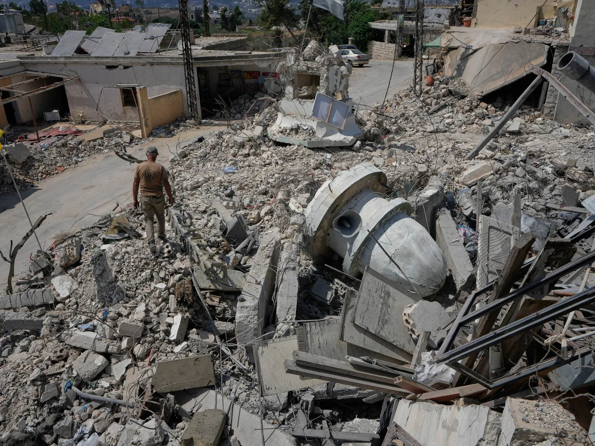 În sudul Libanului, demolările israeliene continuă «zi și noapte»: viața sub bombă și iluzia unei paci