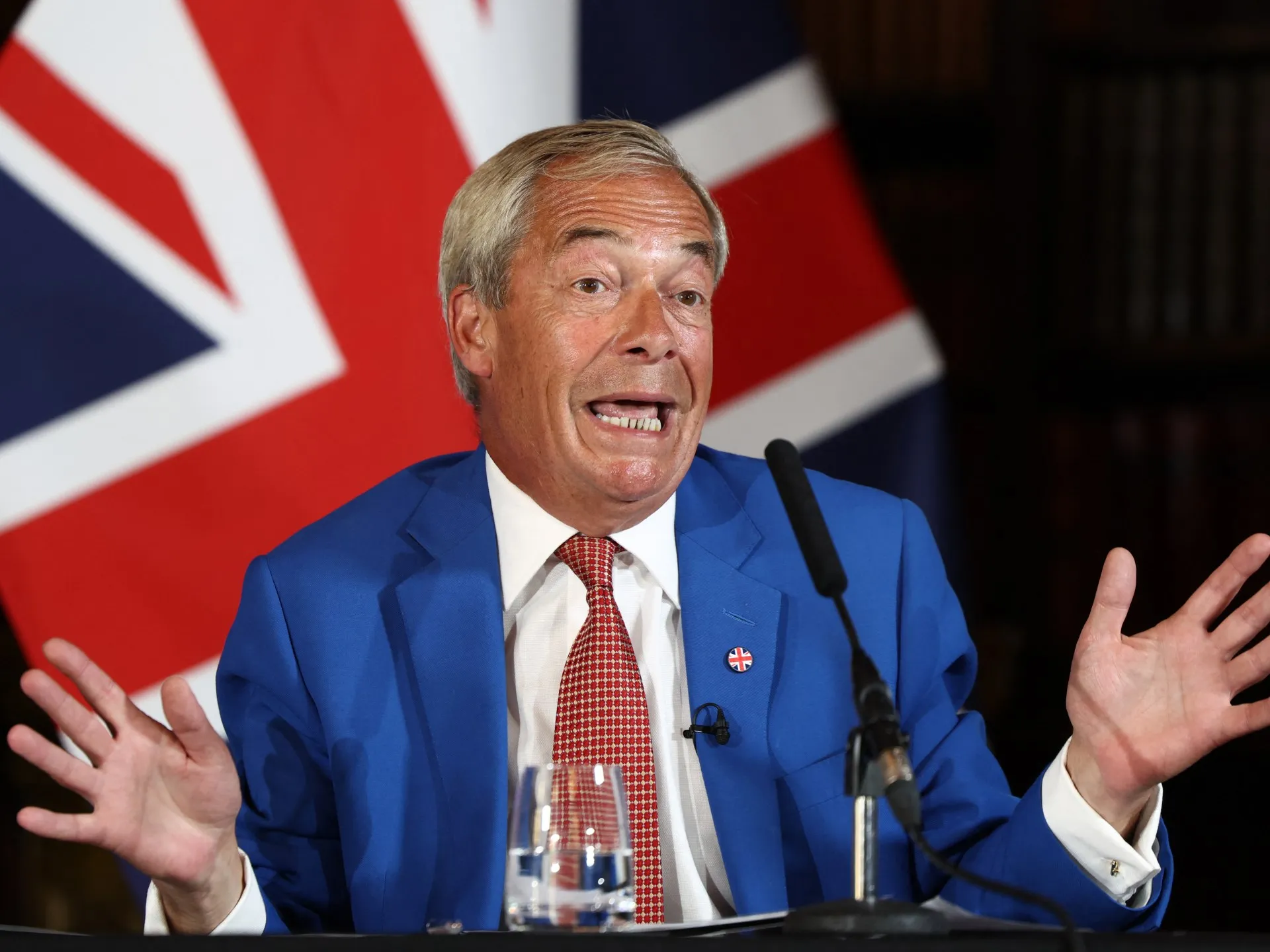 Scandal de finanțare lovește Reform UK: Demisiuni în masă la vârful partidului de dreapta radicală britanică
