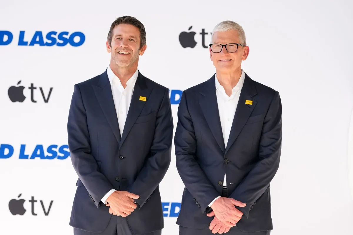 Era John Ternus la Apple: Ce ne rezervă viitorul după plecarea lui Tim Cook?