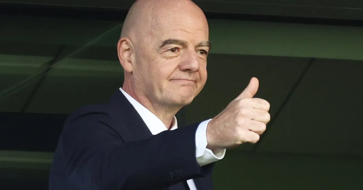 Infantino își anunță candidatura pentru un nou mandat la conducerea FIFA, în ciuda criticilor și scandalurilor