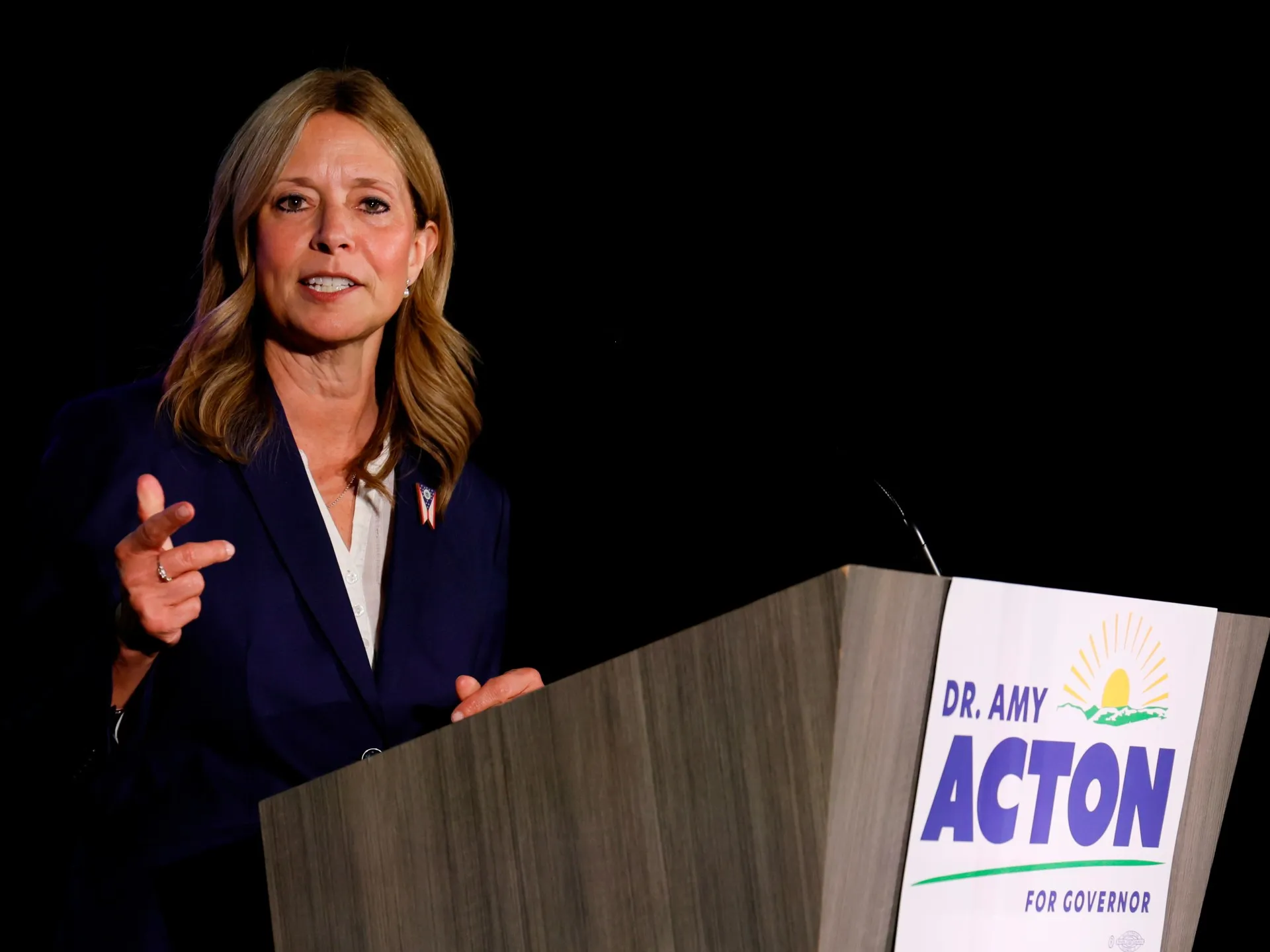 Atac armat asupra candidatei democrate Amy Acton în timpul unui miting electoral în Ohio