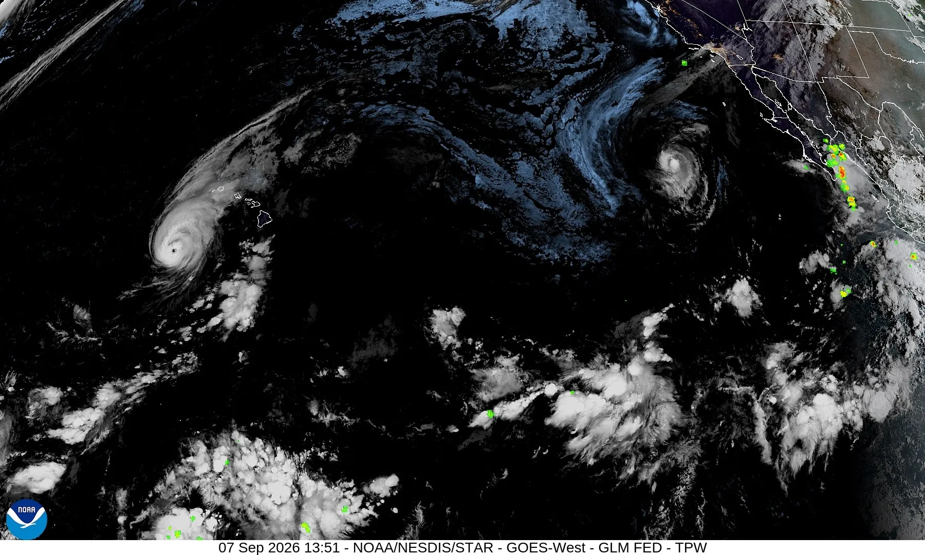 Hawaii se pregătește de uraganul Lowell: avertismente de tornade și valuri mortale