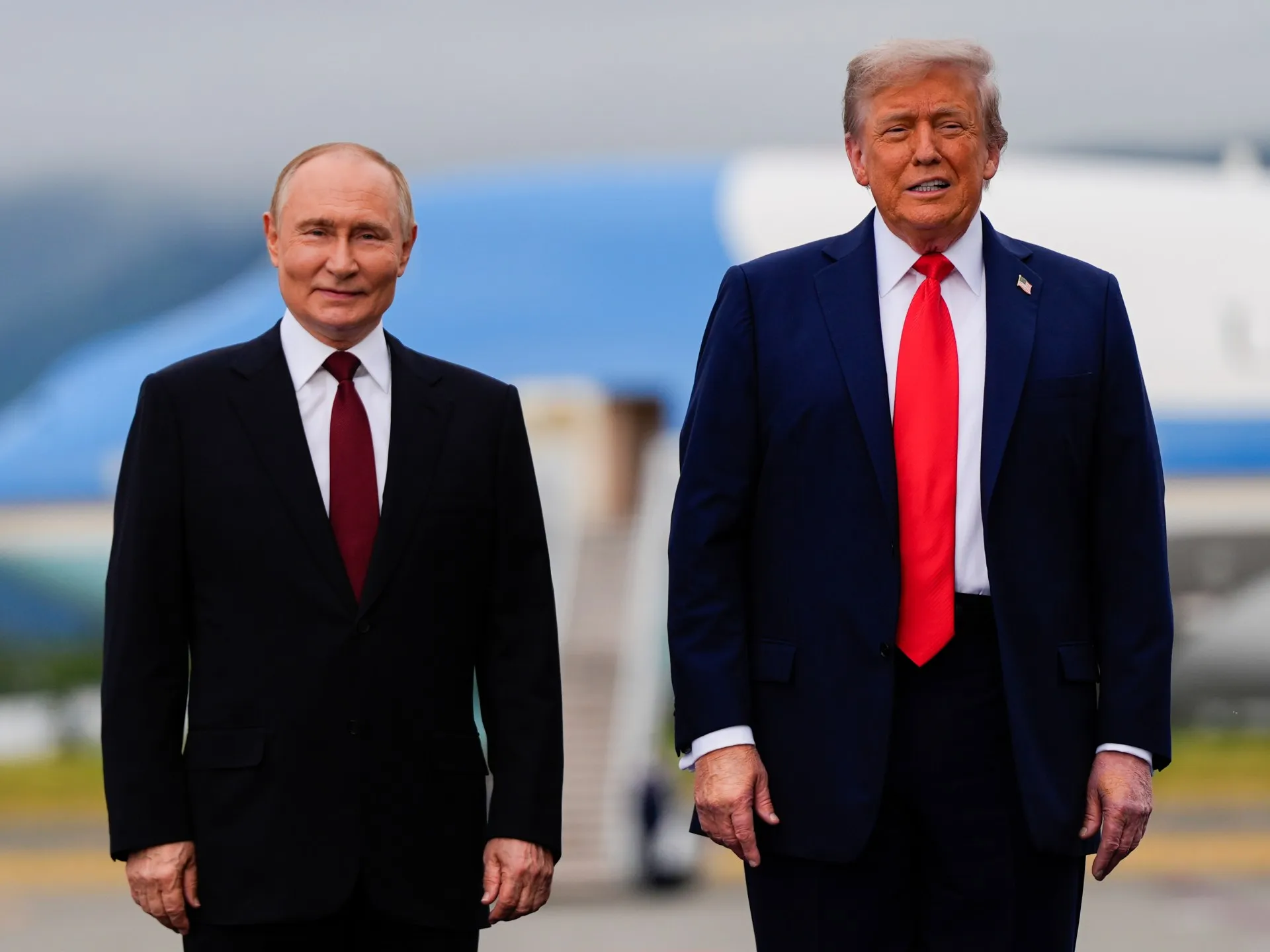 Trump și Putin poartă o convorbire telefonică „francă” în timp ce SUA reia eforturile pentru un acord de pace în Ucraina