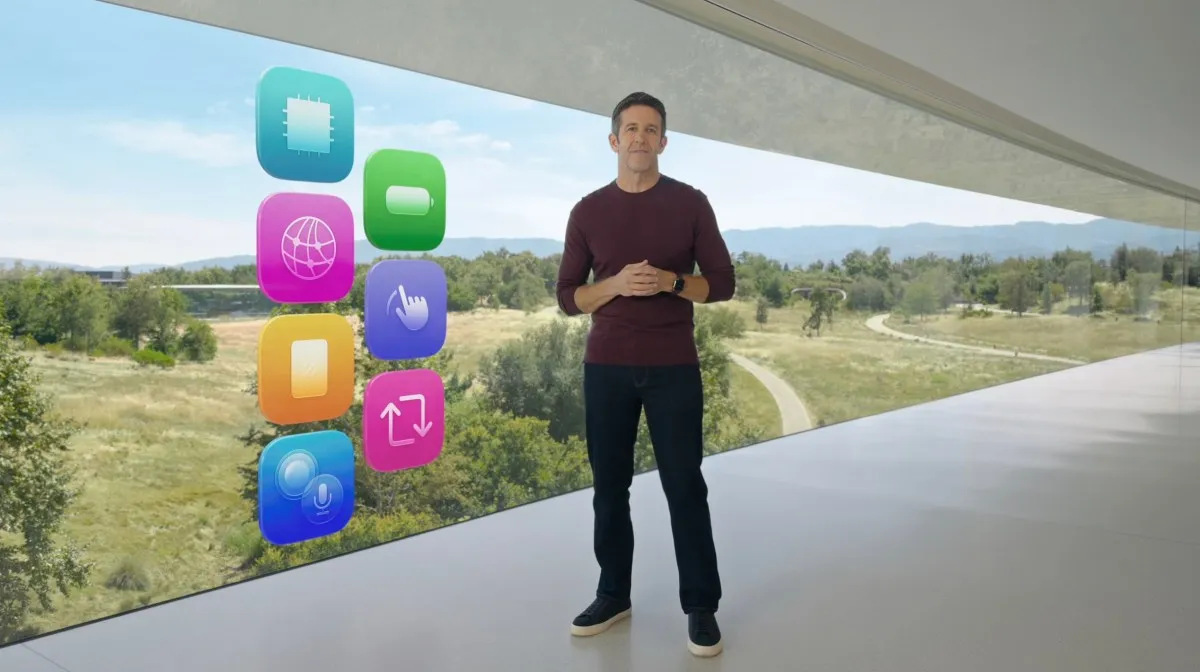 John Ternus, noul CEO Apple: iPhone-ul rămâne cel mai bun dispozitiv AI
