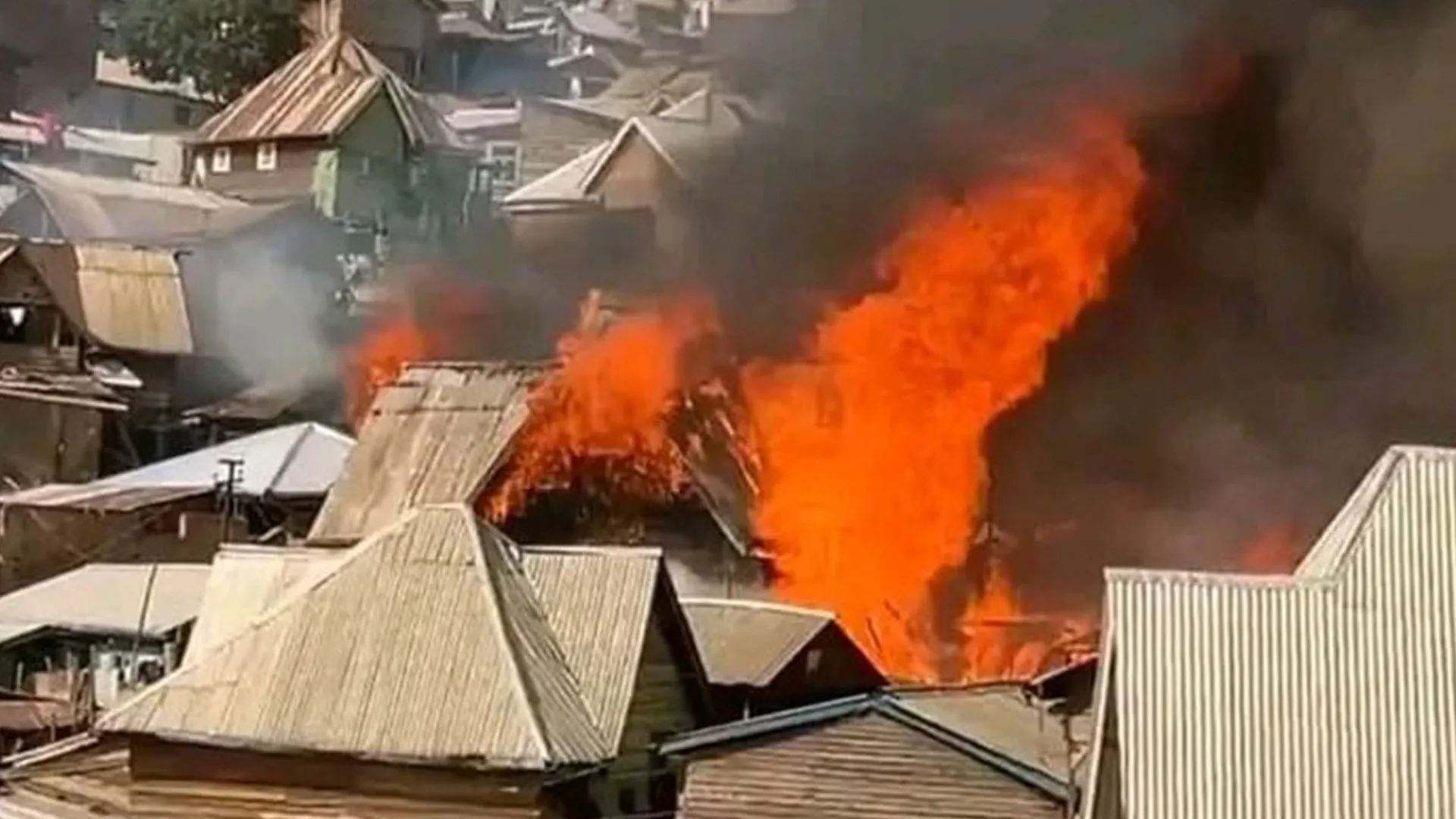 Tragedie în estul Republicii Democrate Congo: Peste zece copii au murit într-un incendiu la școli