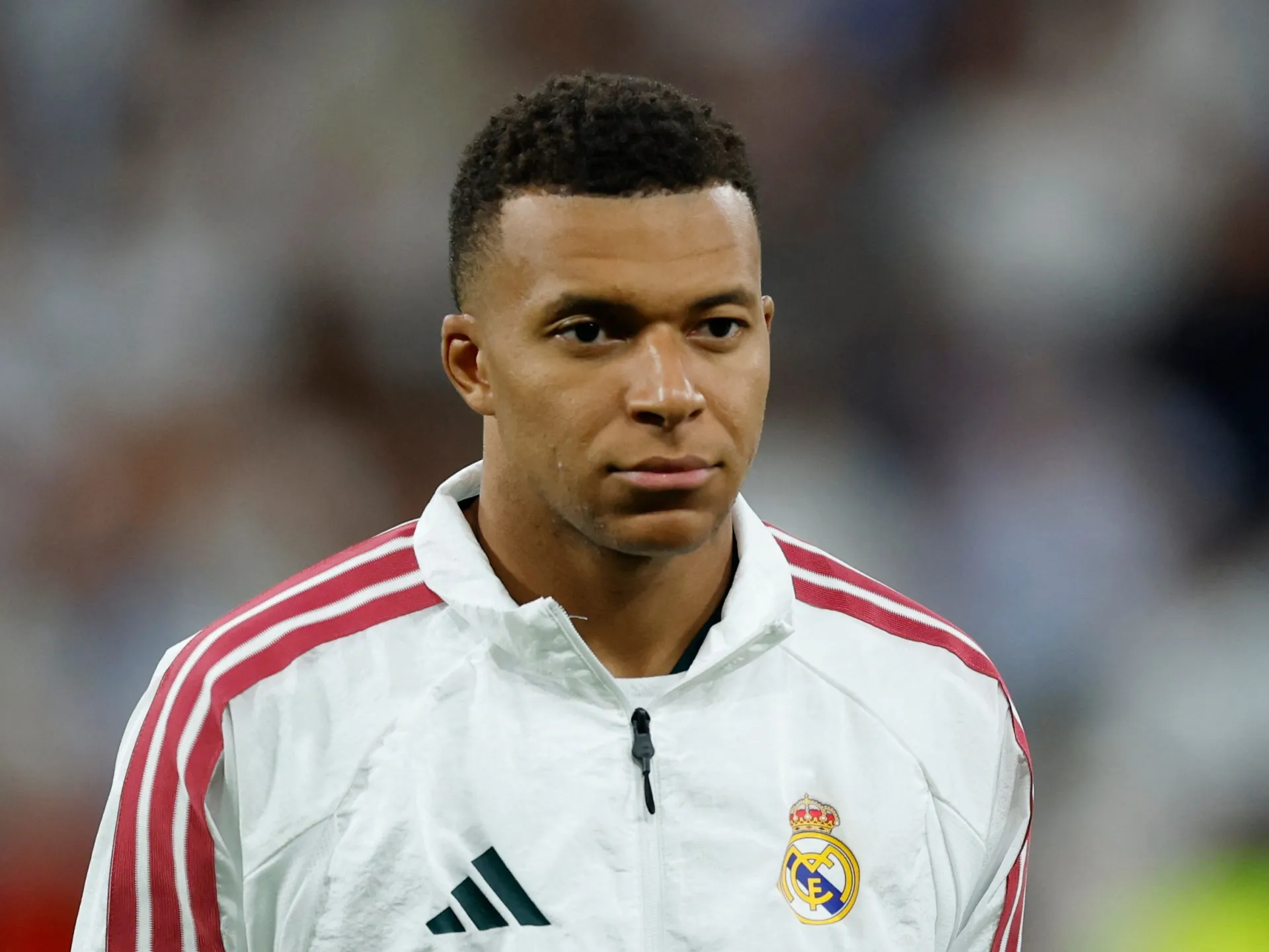 Mbappe și meme-urile cu dictatori: când umorul online întâlnește istoria tragică