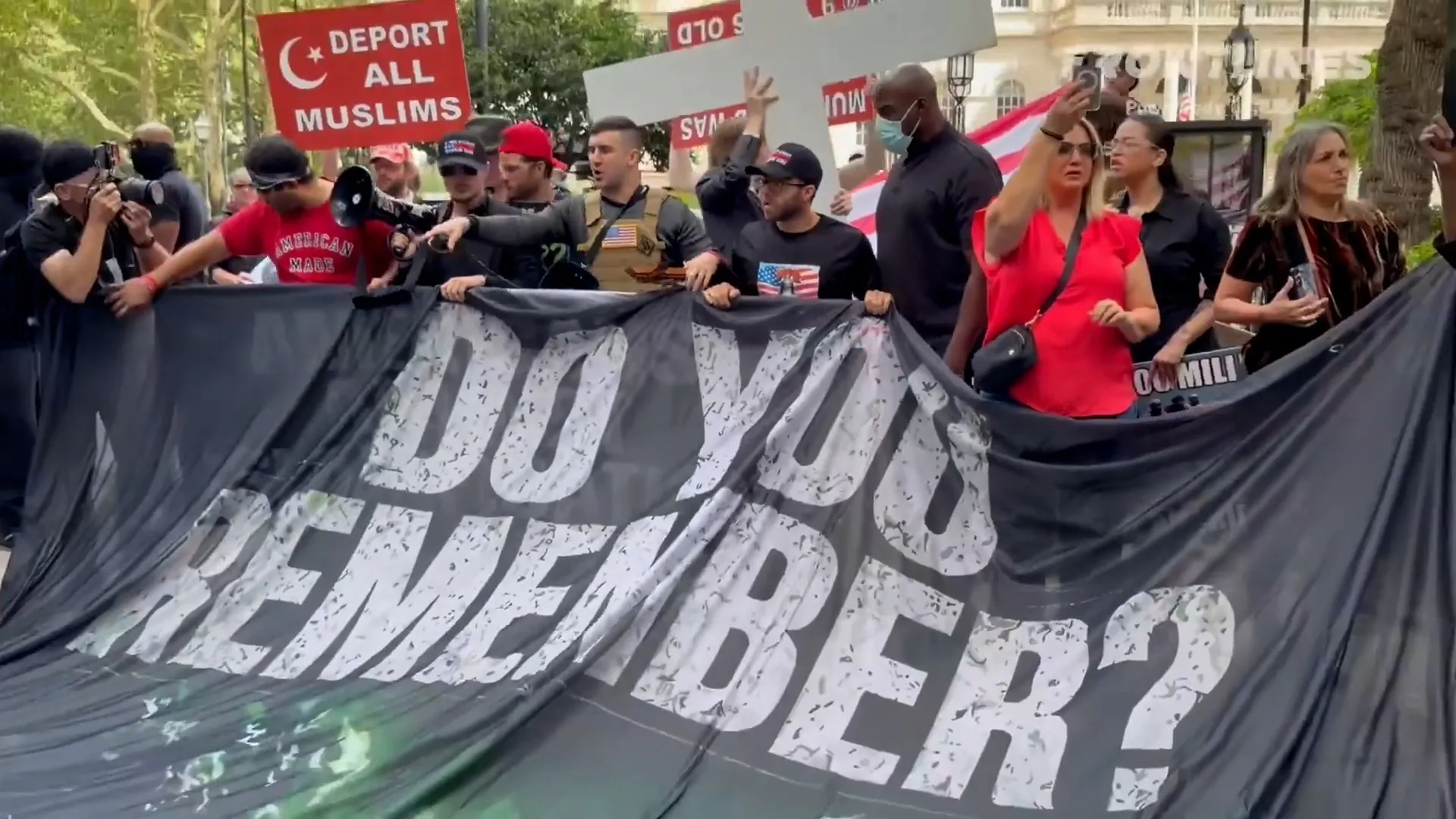 Proteste ale extremei drepte împotriva islamului, de aniversarea atacurilor de la 11 septembrie