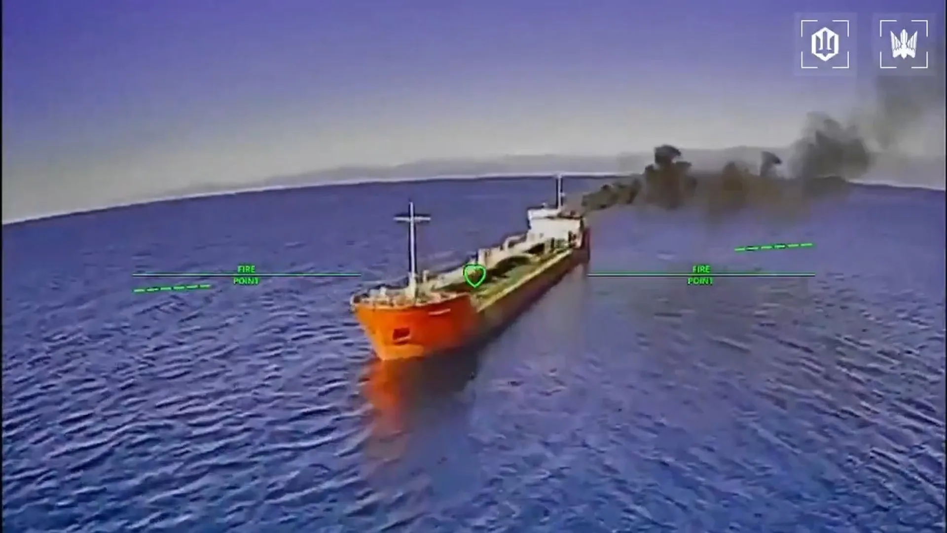 Dronă ucraineană evită focul unui elicopter rus și lovește un tanker petrolier în Marea Neagră: O nouă etapă a războiului asimetric