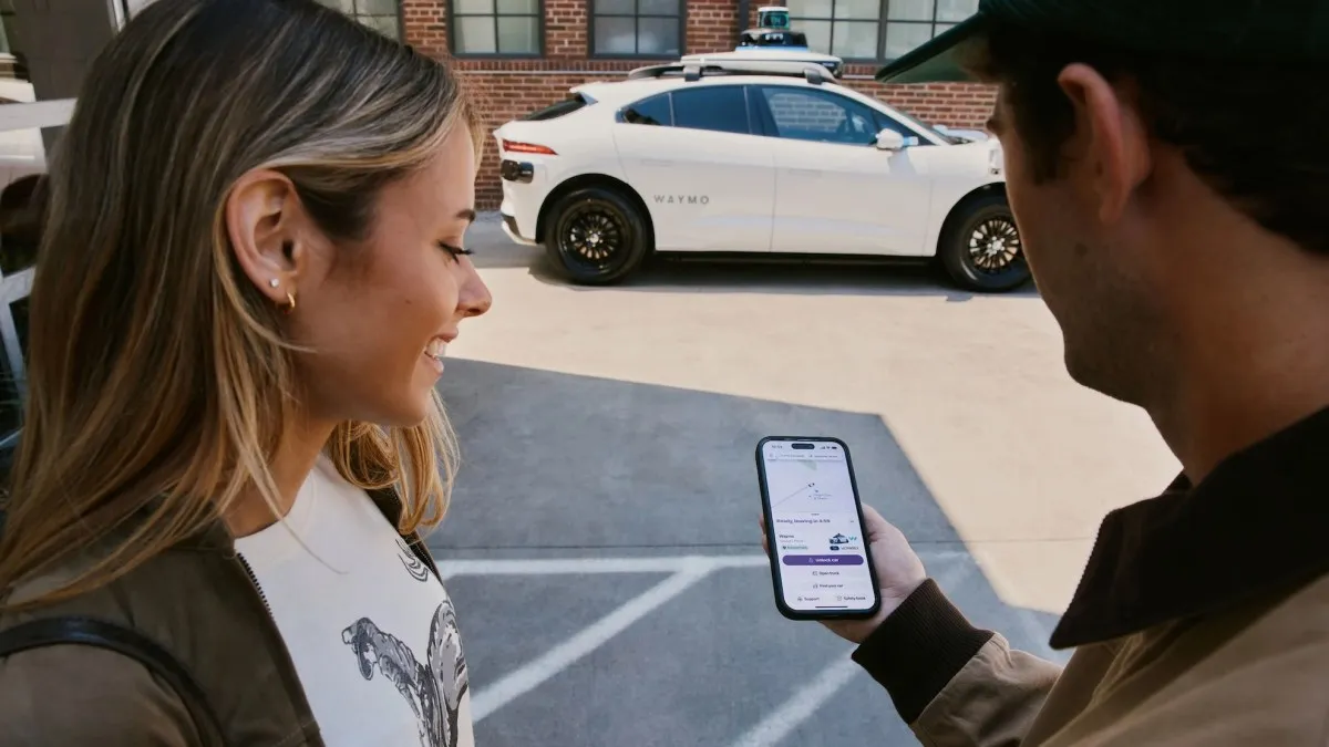 Lyft intră oficial în era robotaxi-urilor: Parteneriatul strategic cu Waymo la Nashville și planurile de expansiune globală