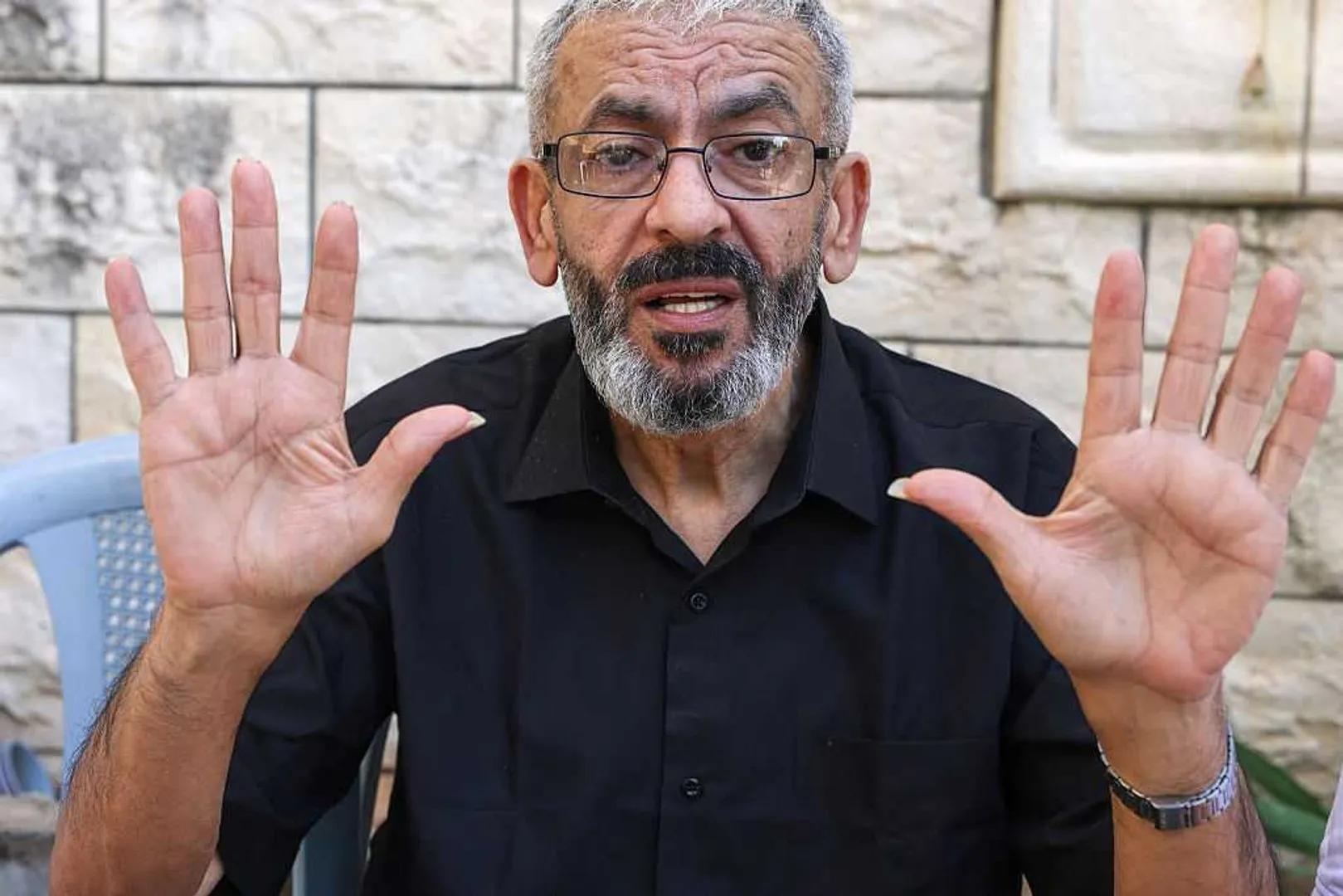 Raidul israelian la domiciliul jurnalistului palestinian Ali al-Samoudi: O nouă escaladă în războiul împotriva presei libere