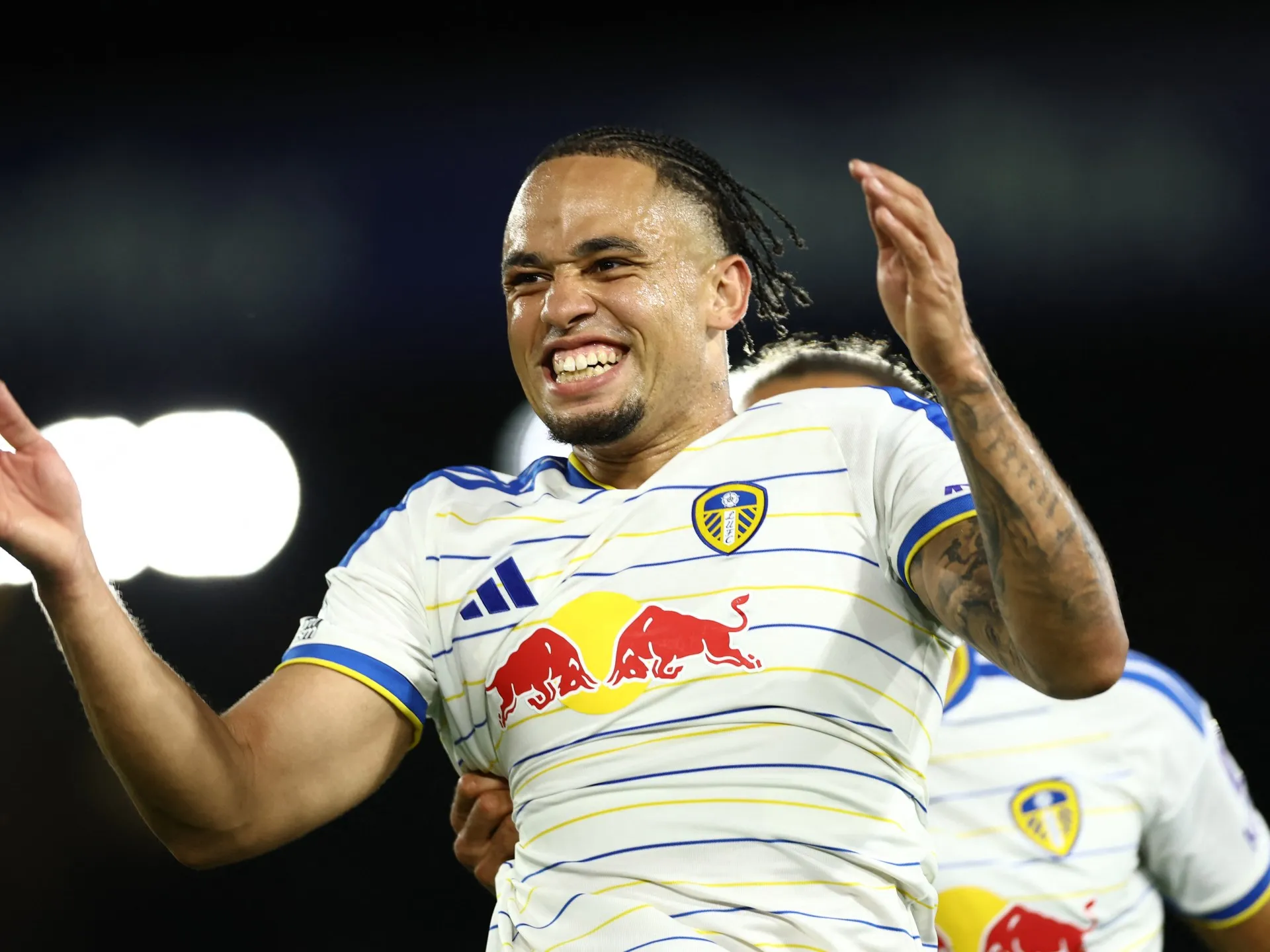 Leeds United zdrobește Newcastle cu 4-1 și urcă pe locul trei în Premier League