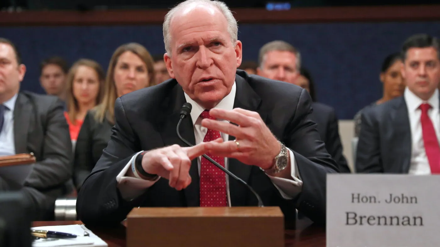 Fostul șef al CIA, John Brennan, citat să depună mărturie în fața unui mare juriu din Florida în cadrul investigației privind „marea conspirație” împotriva lui Trump