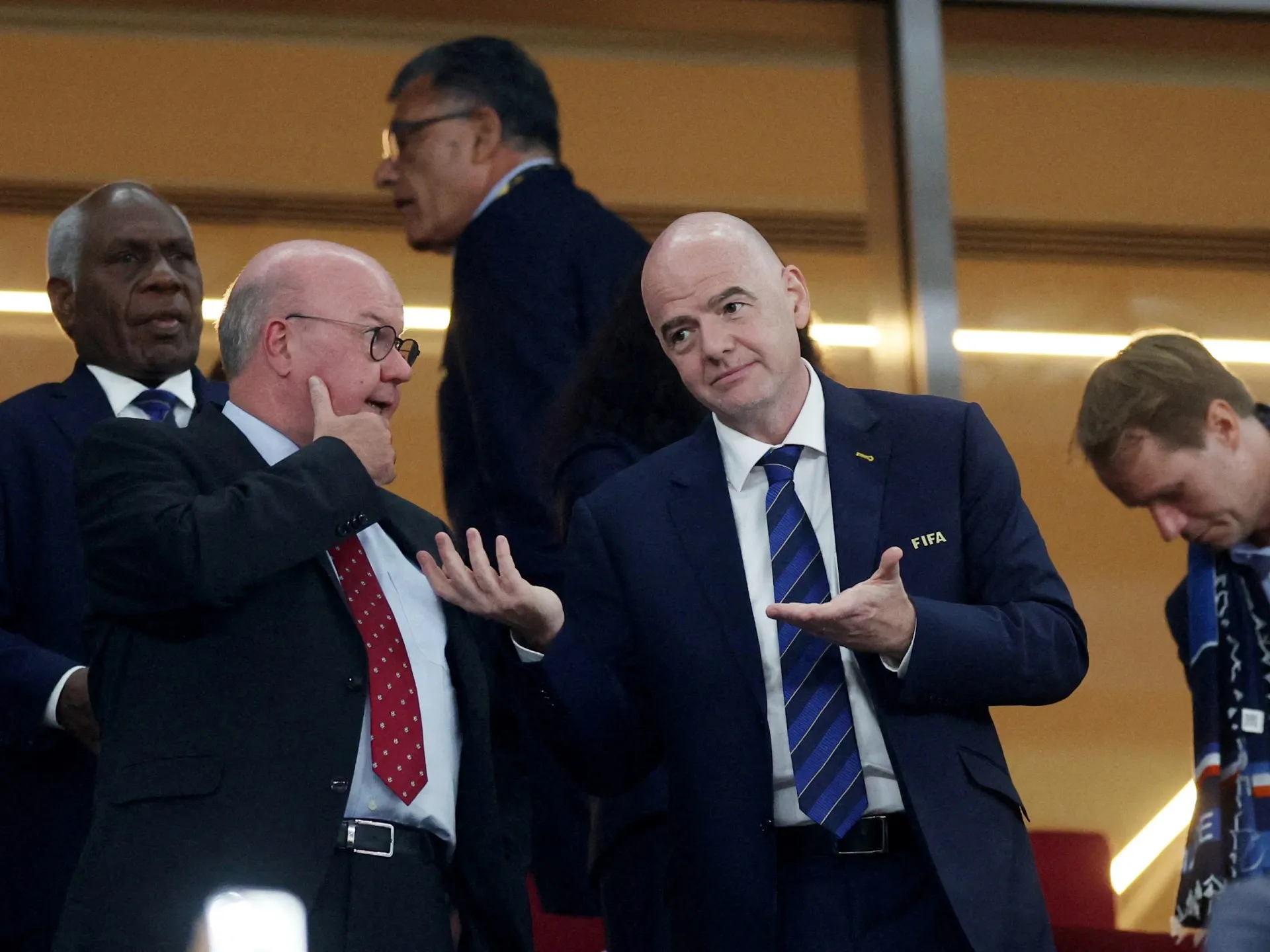 FIFA anunță că va prezenta Consiliului analiza planului de investiții abandonat al lui Infantino, în urma criticilor daneze