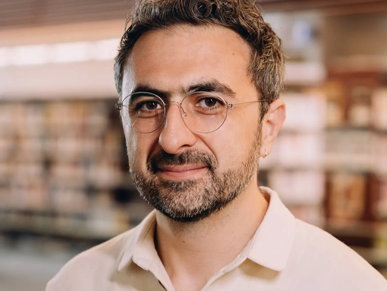 Șeful Microsoft AI critică dur abordarea Anthropic privind „drepturile” modelelor AI