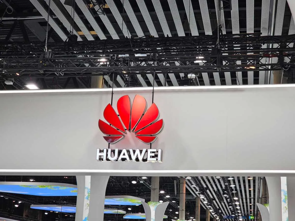 Huawei accelerează lansarea cipului AI Ascend 960DT: o lovitură dată Nvidia și o cursă contracronometru cu SUA