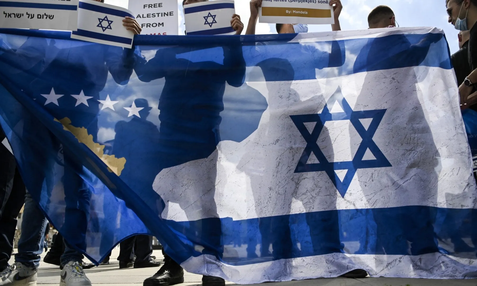 Kosovo și Gaza: prețul alinierii la politica americană
