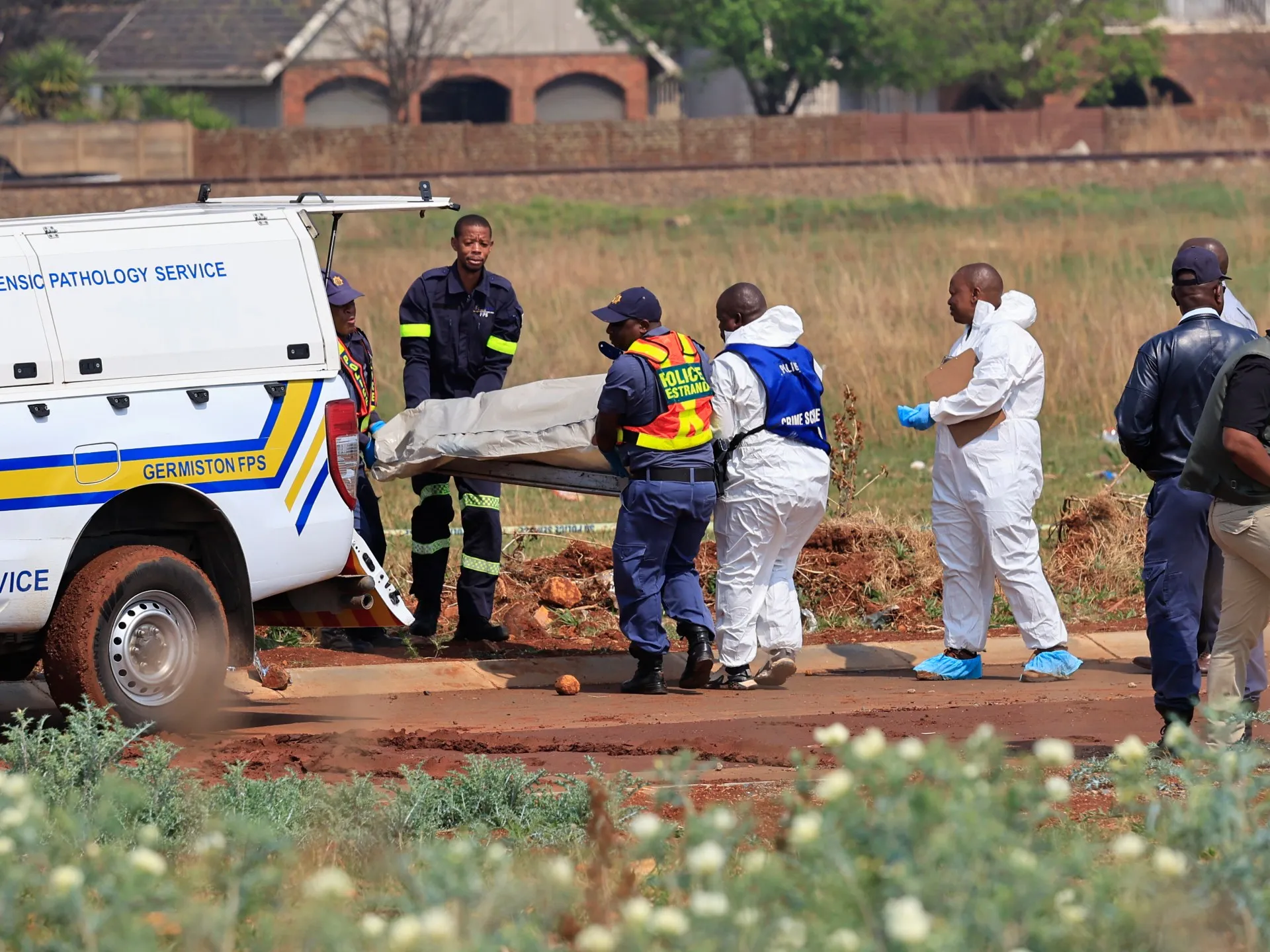 Al nouălea cadavru de femeie descoperit în Africa de Sud, în timp ce anchetatorii investighează o serie de crime șocante