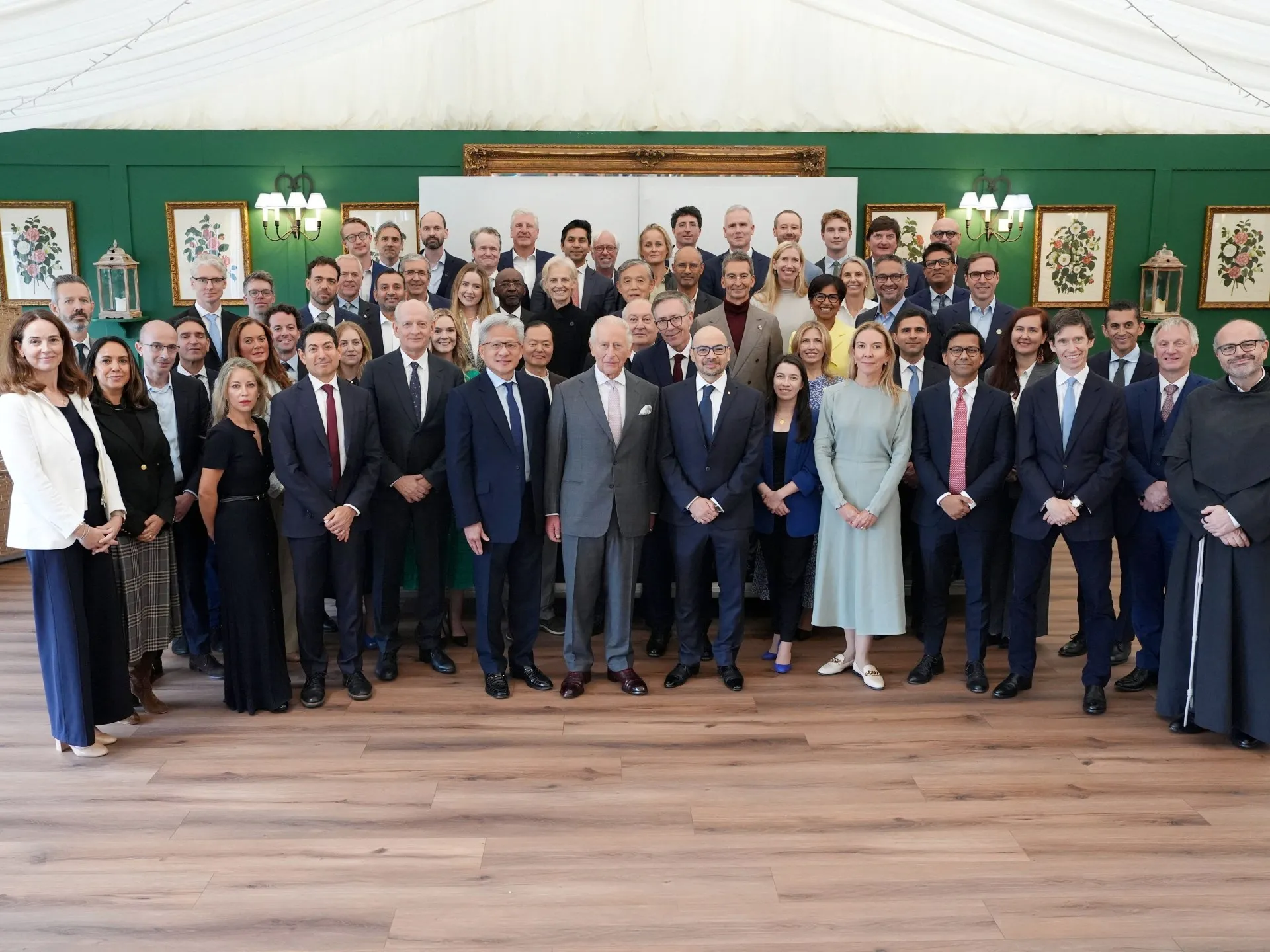 Regele Charles al Marii Britanii avertizează liderii AI asupra 'pericolelor existențiale'